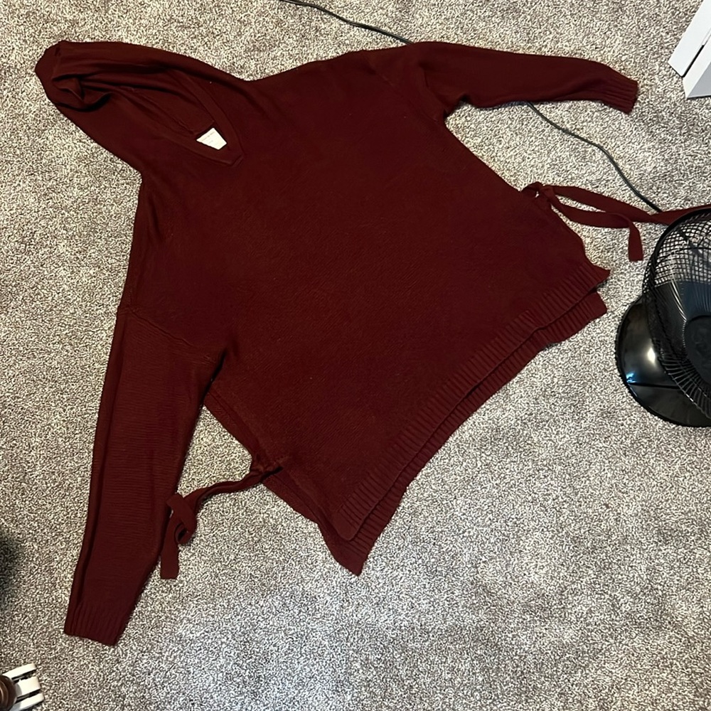 Oversized sweater with hood